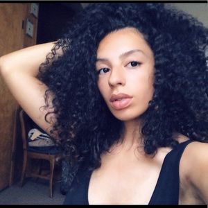 Meet your Posher, Melanie